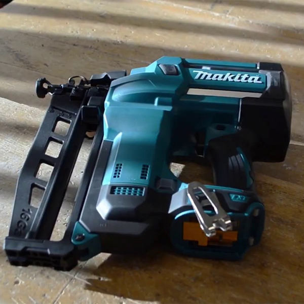 Makita DBN600ZJ 18v LXT 16G Finishing Nailer Body Only A One Tools Fixings