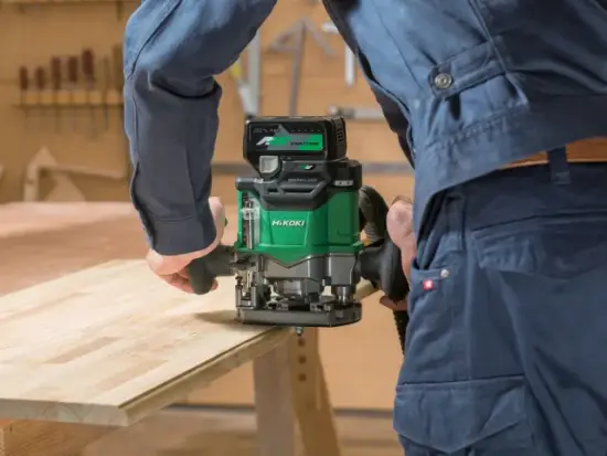 Hikoki HIKM3612DAJP M3612DA/JPZ 1/4 & 1/2in Multi-Volt Router 36V 1 x 2.5Ah Li-ion - Image 2